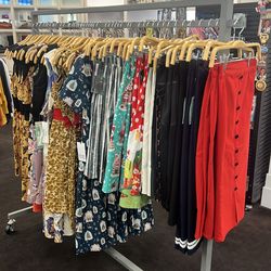 Roll industrial metal sturdy  retail rack