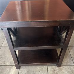 Dark wood side table / end table with https://offerup.com/redirect/?o=c2hlbHZlcy5yZWFk description