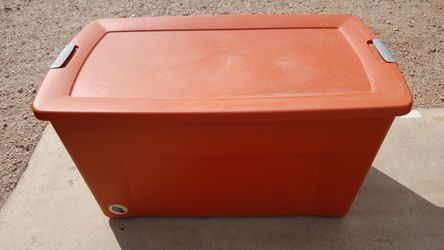 Large Sterilite Orange Plastic Storage Tote Bin w Latching Lid Wheels for Sale in Apache Junction AZ OfferUp