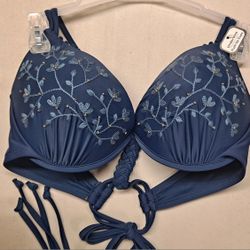 Bikini Swim Top - NWT 🏷️