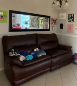 Reclining sofa
