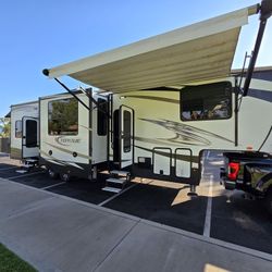 Fifth Wheel Trailer For Sale