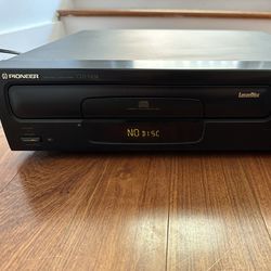 Pioneer CLD-S104 Laserdisc/CD/CDV LD Player w/ Remote - TESTED, SEE DESCRIPTION