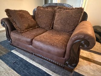 Love seat