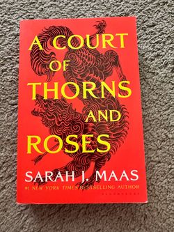 A Court of Thorns and Roses by Sarah J. Maas