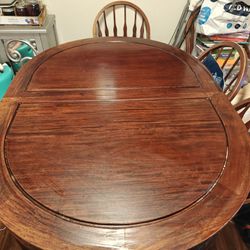 Free kitchen table Moving and need it out 