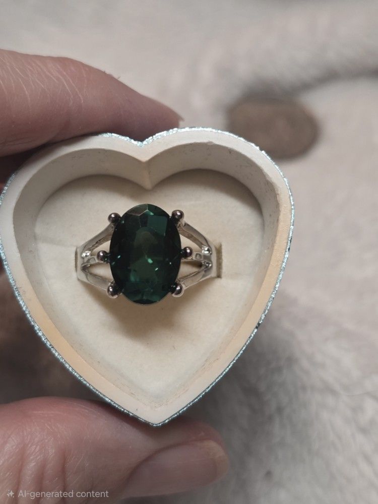 .925 Sterling Silver Emerald Ring