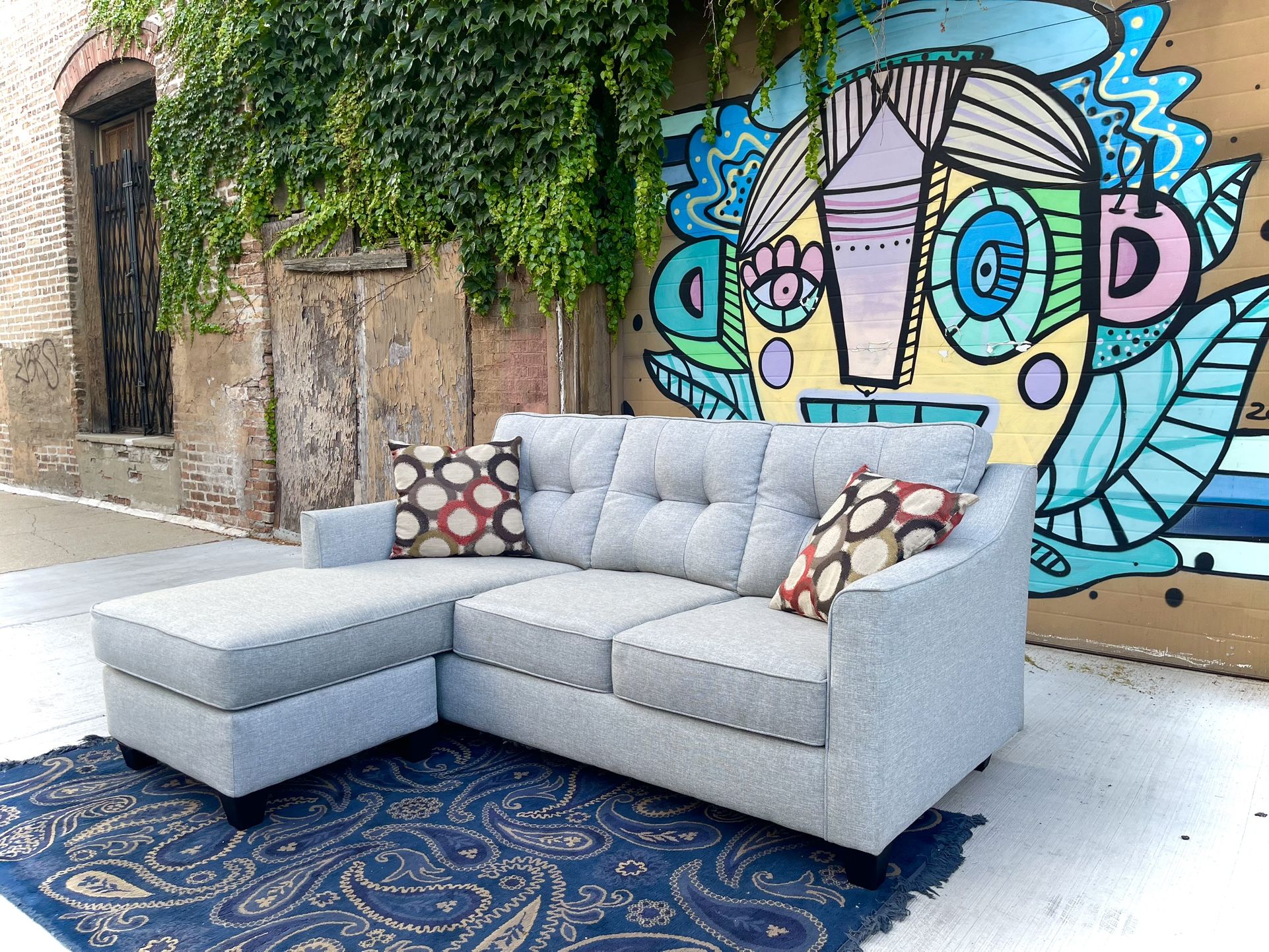 Movable chase Sofa