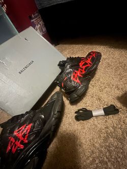 Balenciaga runner graffiti black and red size 9