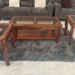 Coffee Tables + 2 Lamps