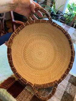 Vintage South Carolina Sweetgrass Basket
