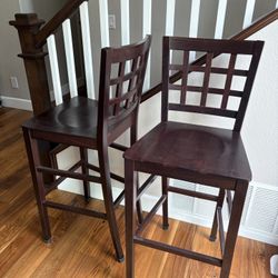 2 high Chairs