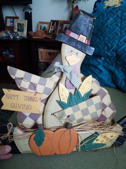 Thanksgiving turkey decoration.
