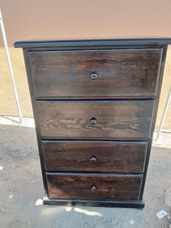 Dresser