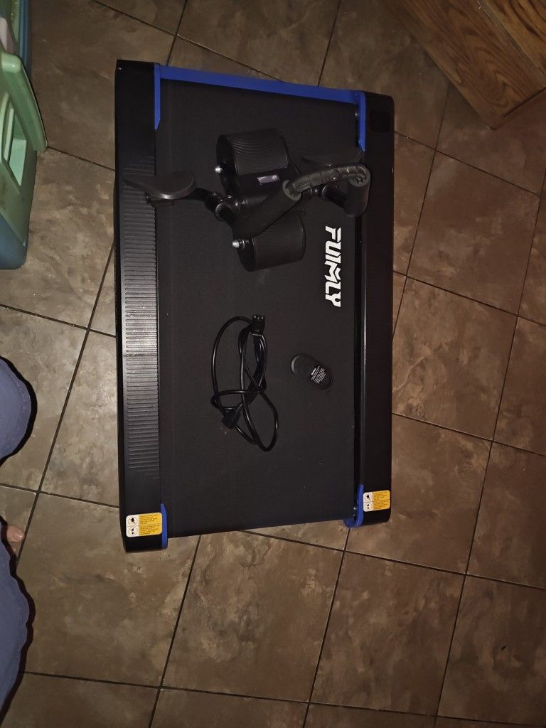 Desk Plus Treadmill With Free Ab Roller