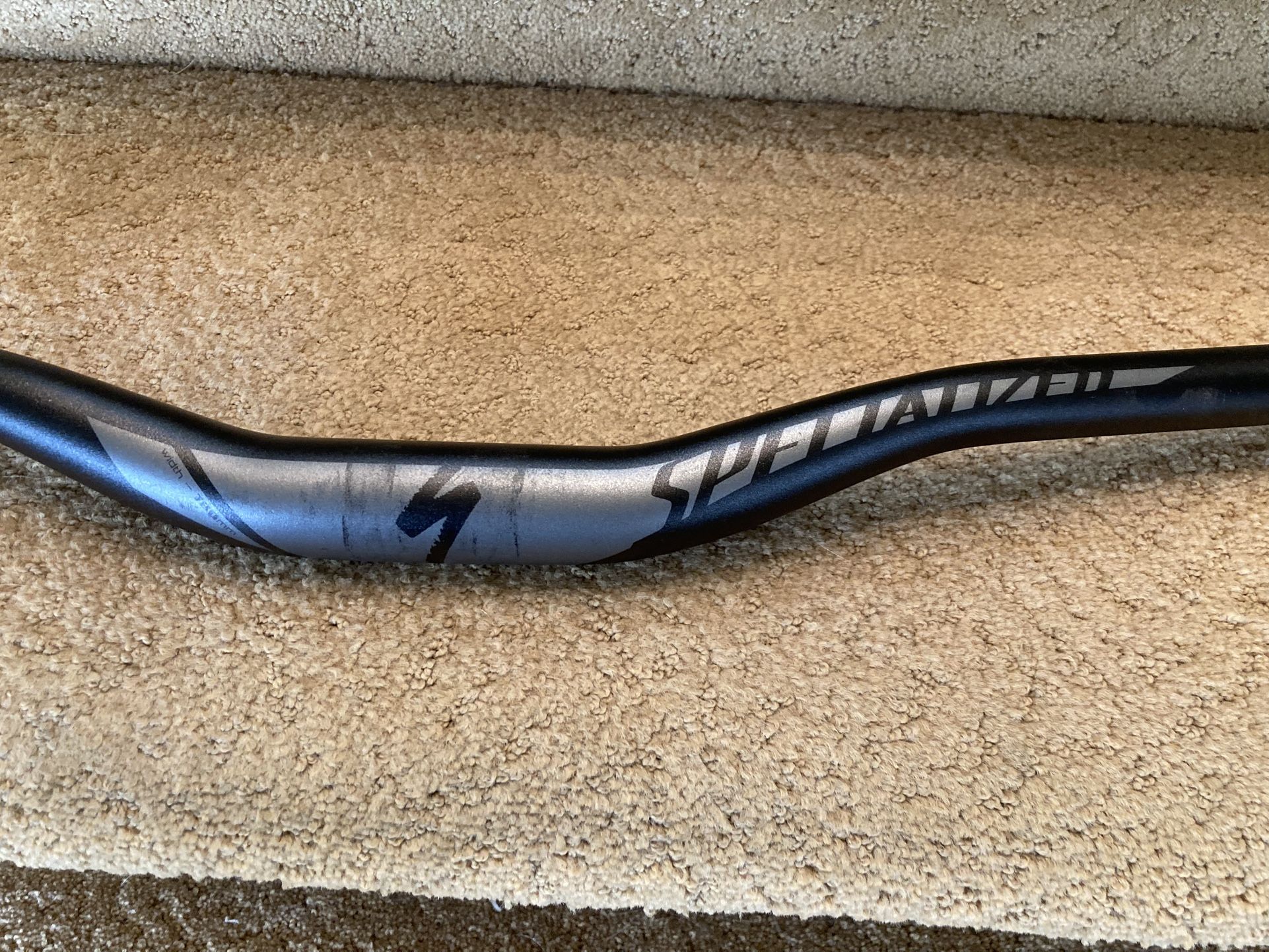 Specialized mountain bike handlebar 27 mm rise 31.8 mm clamp