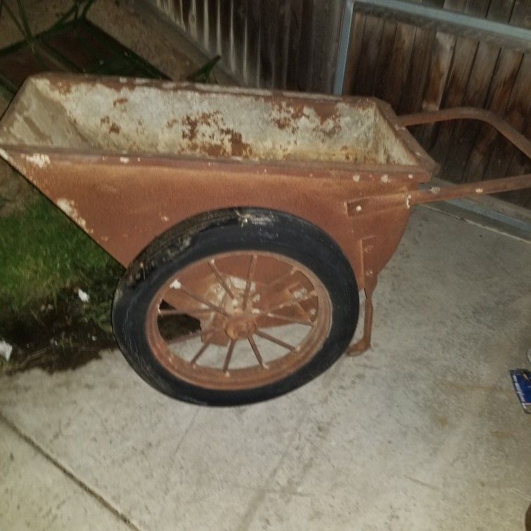 Heavy Duty WHEELBARROW- Georgia Buggy- Used For Cement