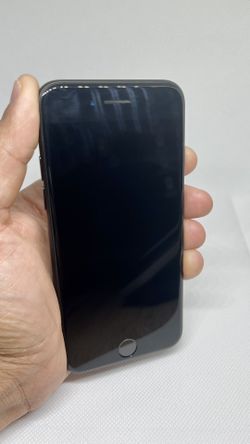 IPhone 7 32gb BLACK(UNLOCKED) 