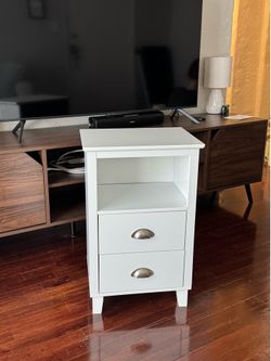 Bedside Table / Nightstand