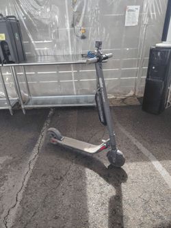 Segway ninebot ES4 electric scooter