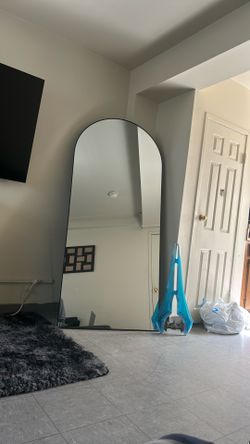 Floor mirror