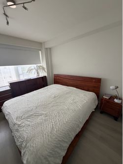 Modern Queen Bedroom Set – Bed, Mattress, Dresser & Nightstand