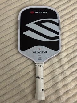 Selkirk OMNI Elongated Pickleball Paddle