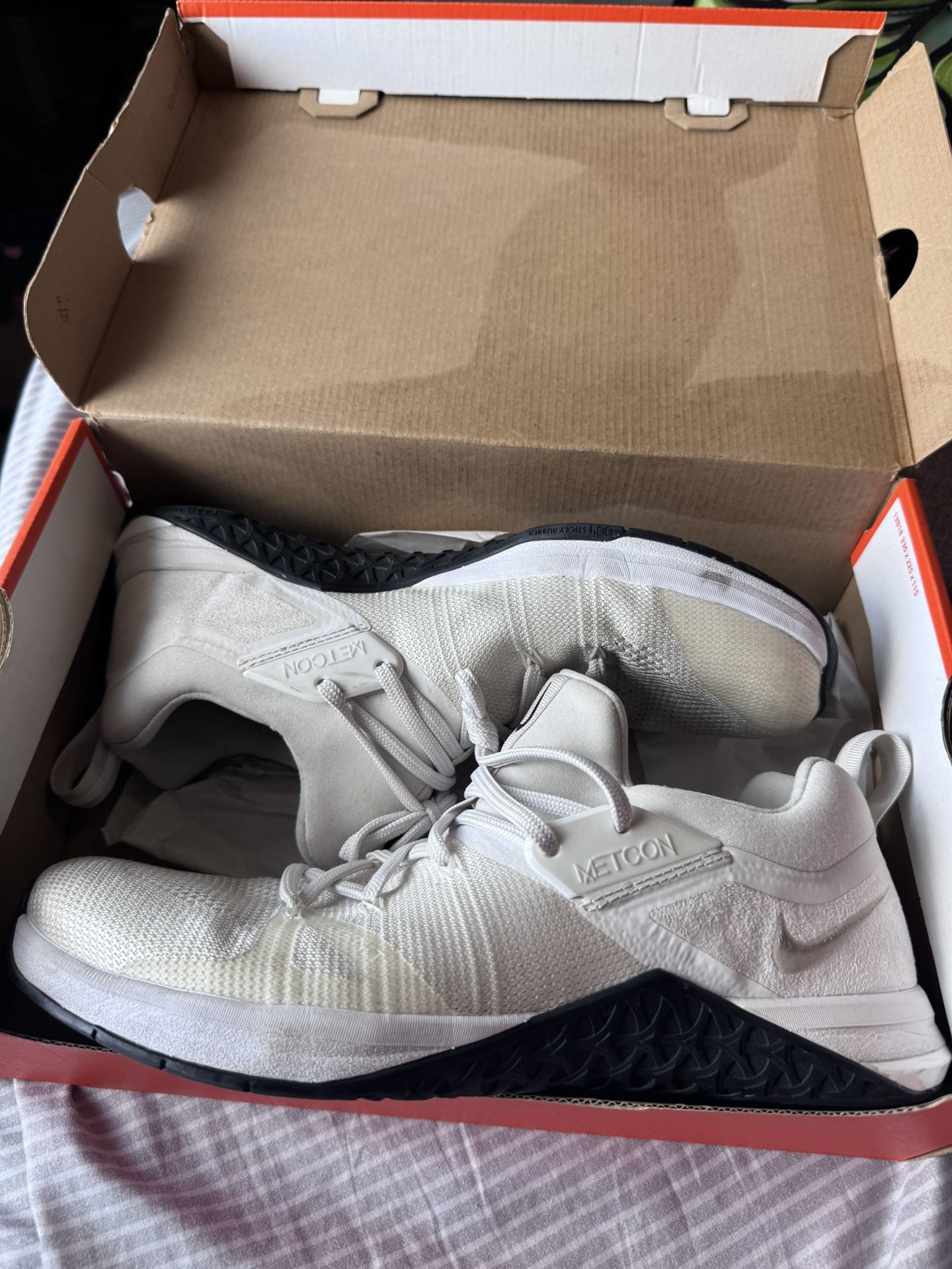 Size 11.5 Nike Gym Shoes