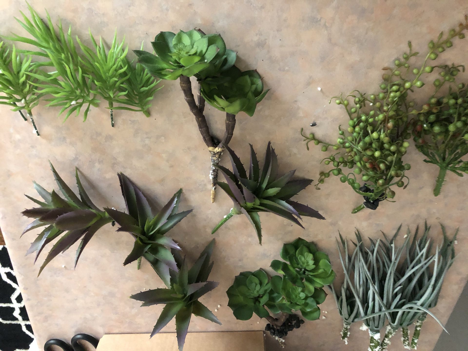 12 pieces assorted faux succulents