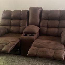 Dual Reclining Couch