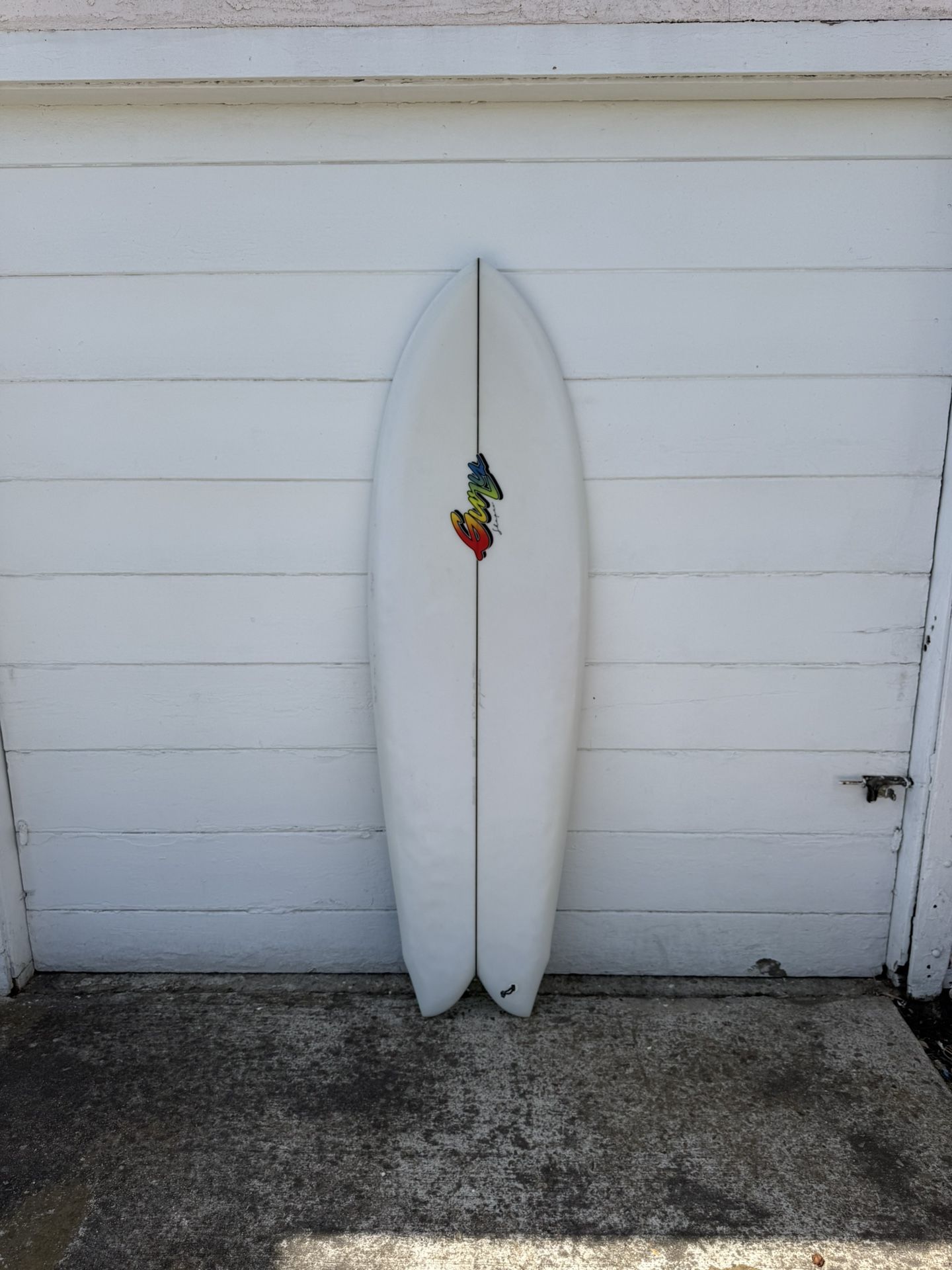 Tokoro Surfboard 6'4”