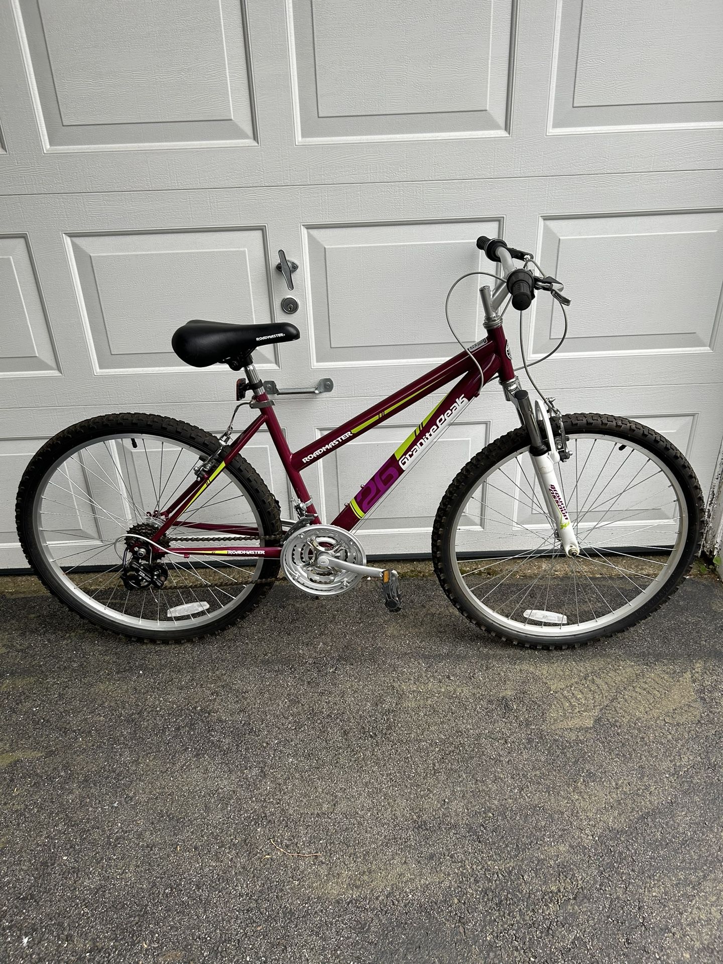 Roadmaster 26" Granite Peak Women's Mountain Bike