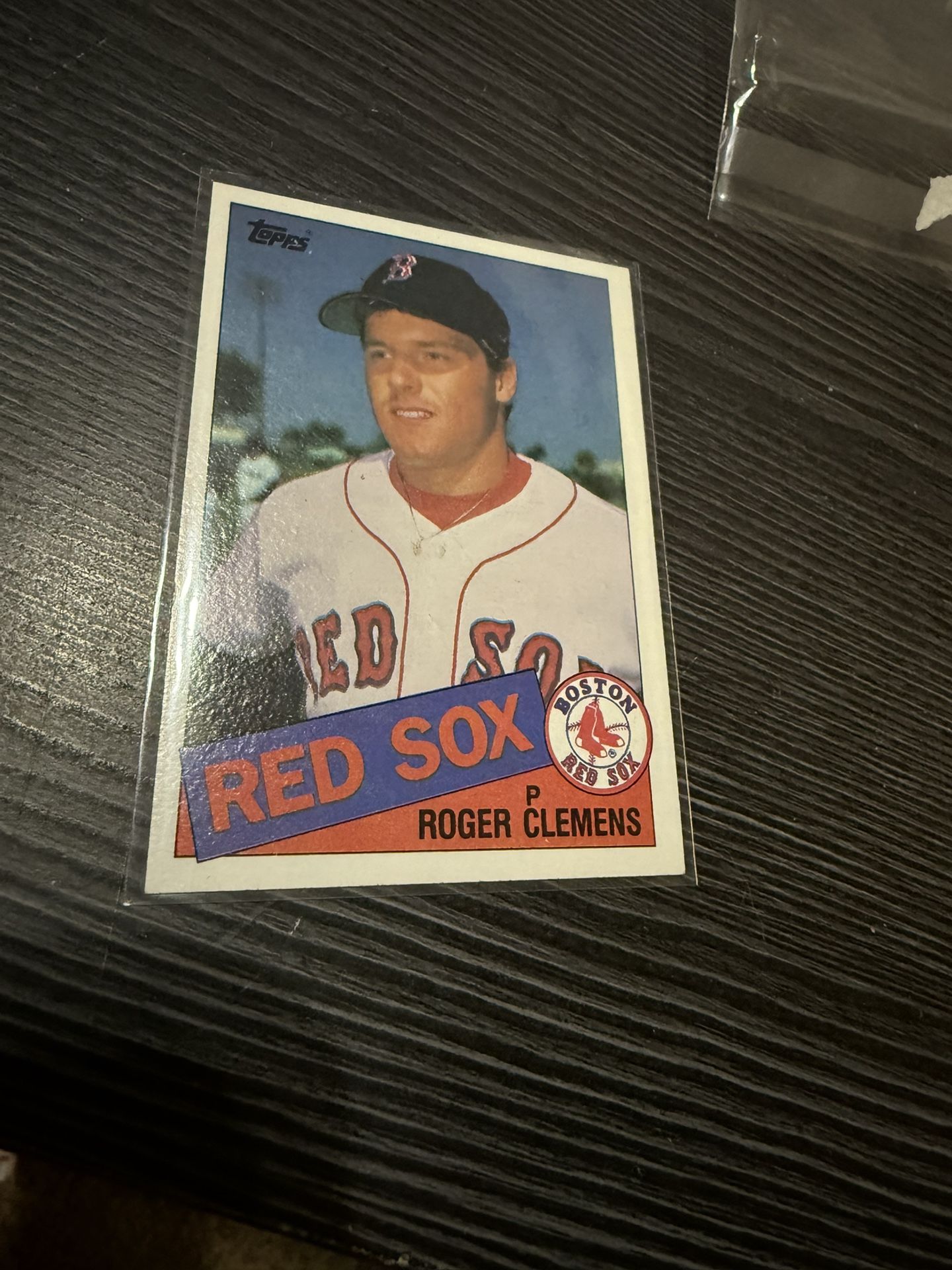 1985 Topps Roger Clemens Rookie Baseball Card Boston Red Sox Great 7 Time Cy Young Award Winner
