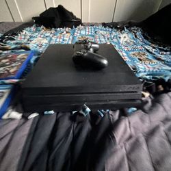 PS4 Pro 