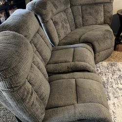 3 Piece partial sectional Grey