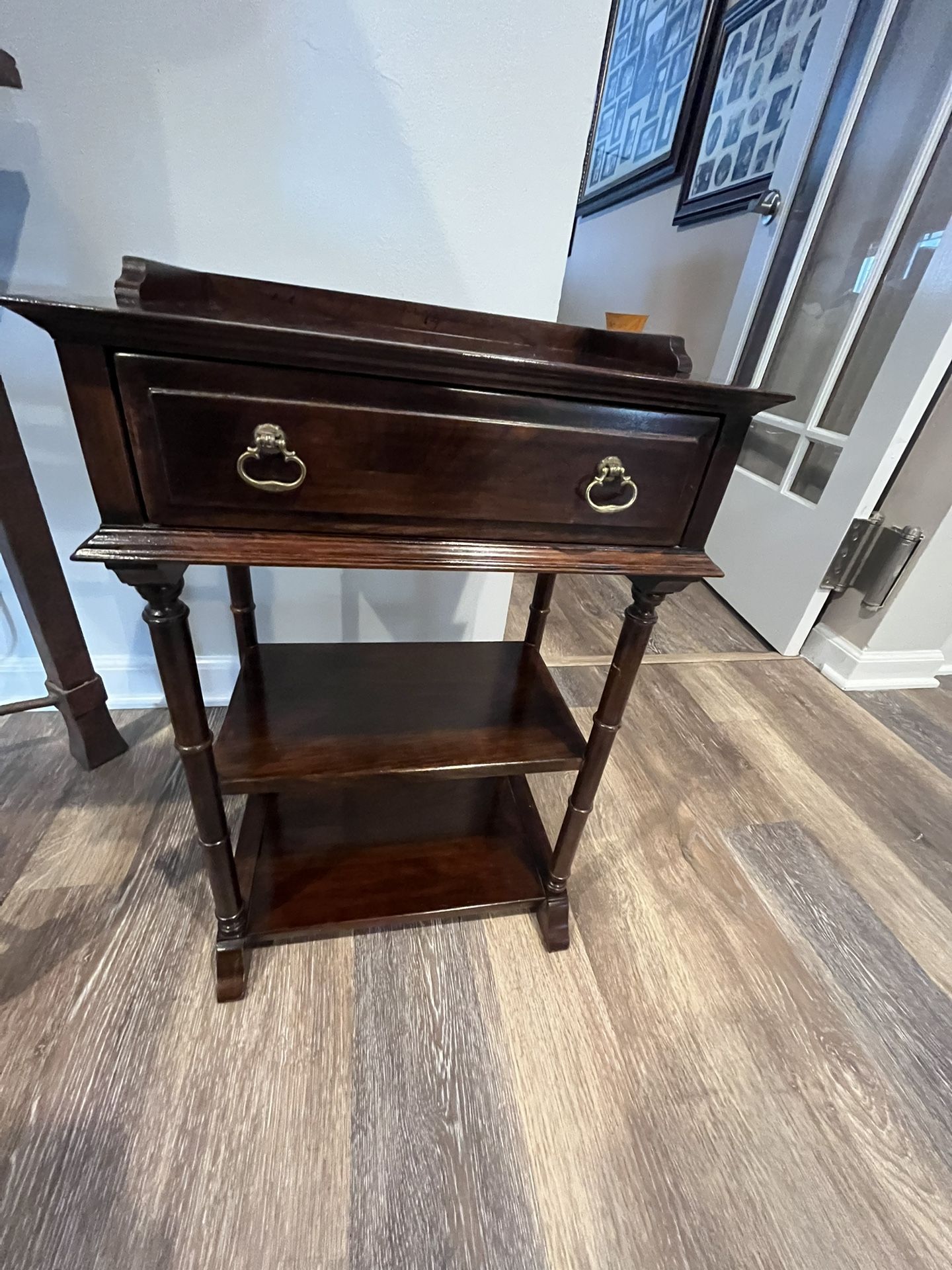 Pennsylvania house Cherry end table w/1 drawer this tall cherry end table makes a great nightstand and is in excellent shape. 