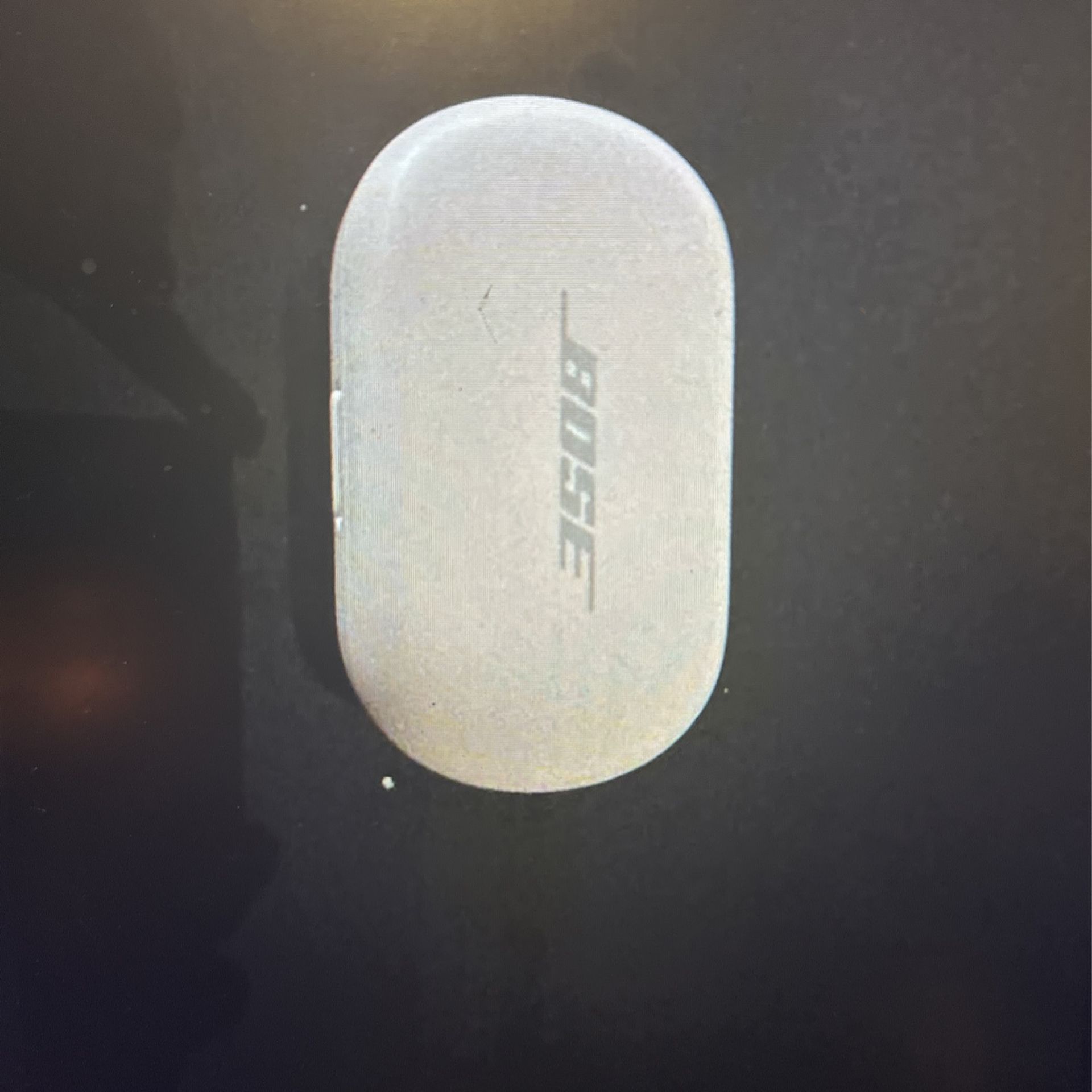 Böse earbuds - White