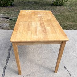 Solid Hardwood Convenient Size Dining Table 