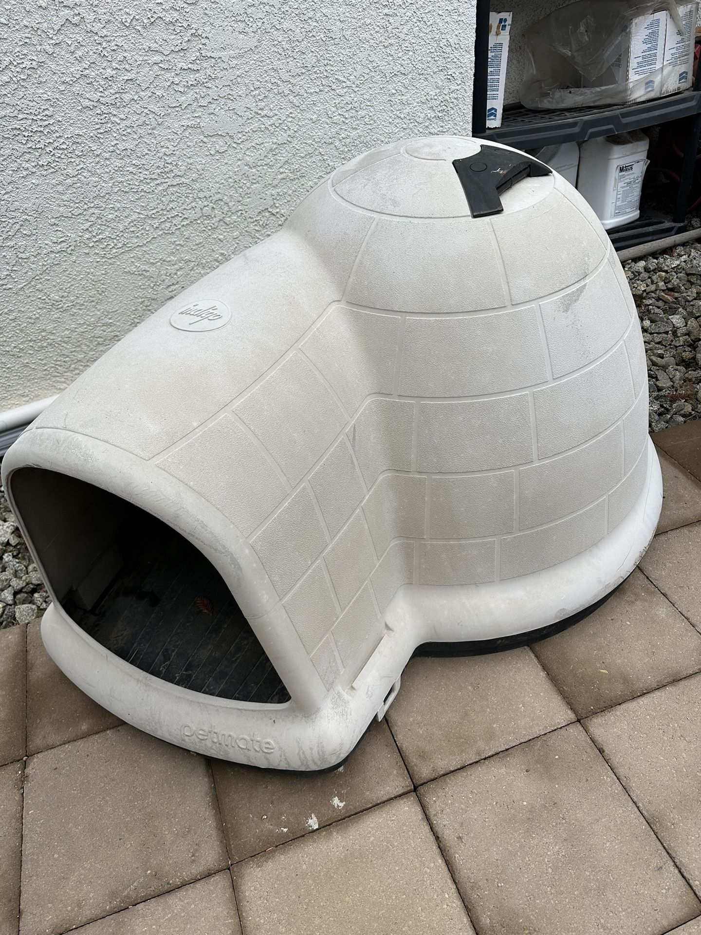 Dog house