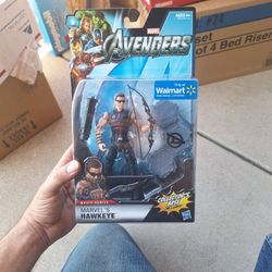 Marvel Legends Walmart Exclusive Hawkeye 2011 $50 Brand New