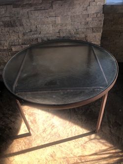 ROUND GLASS TABLE