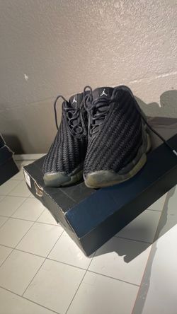 Air Jordan future low BG size 4y for boys