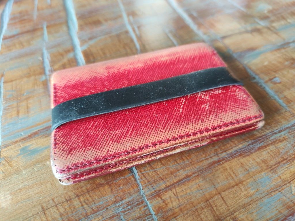 Ainste Evan Small, Saffiano Red Leather RFID Minimalist Wallet