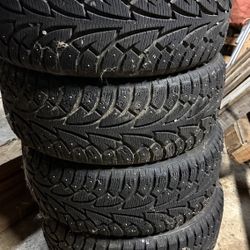Studded Tires 215/50/17 Hankcook
