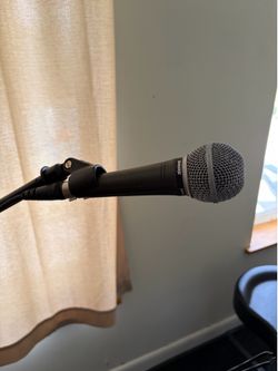 Shure SM48 Microphone