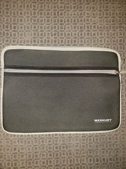 Merkury Laptop Bag