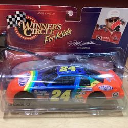 Winners Circle For Kids Rip Stick Racing Car #24 Jeff Gordon  