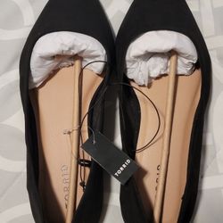 Torrid Black Suede Pointy Toe Flats 8.5 WW 