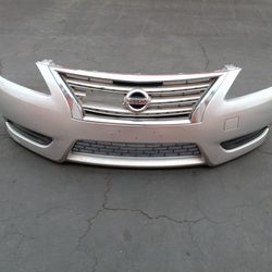 2013-2015 Nissan Sentra Complete Front Bumper With All The Accessories. 