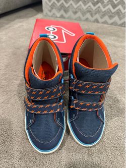 Boys or girls sneakers high-tops—designer high end, brand new! Size 2
